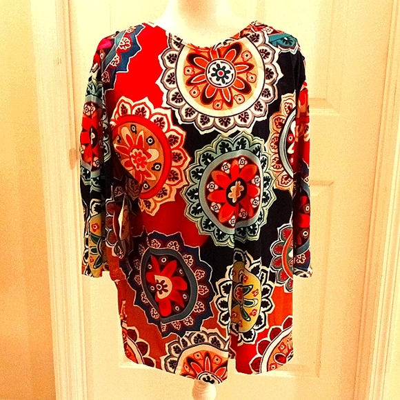 Vibrant tunic blouse ๐ NWOT - Picture 1 of 5